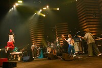 赤い公園（撮影：岸田哲平）