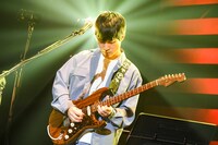 小出祐介（G / Base Ball Bear）（撮影：岸田哲平）