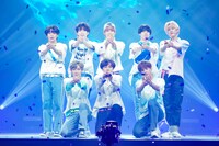 「Another Day」を披露したチーム。