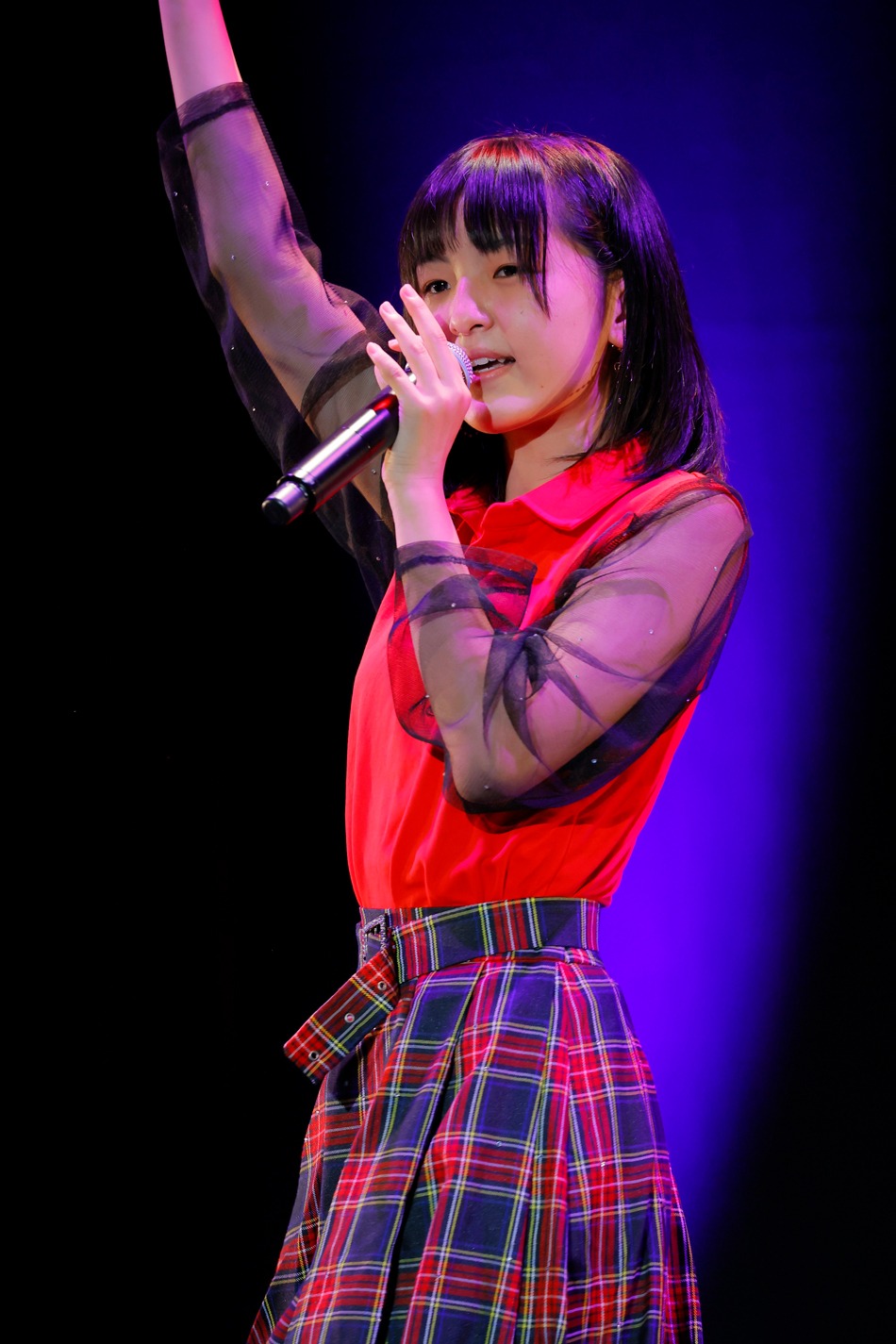 村越彩菜