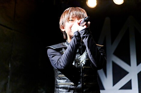 ナ前ナ以（Photo by Yuki Ohashi）