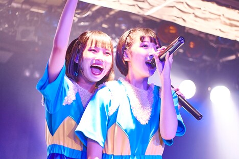 左からアイナスター、ベル・ナルド。（Photo by Yuki Ohashi）