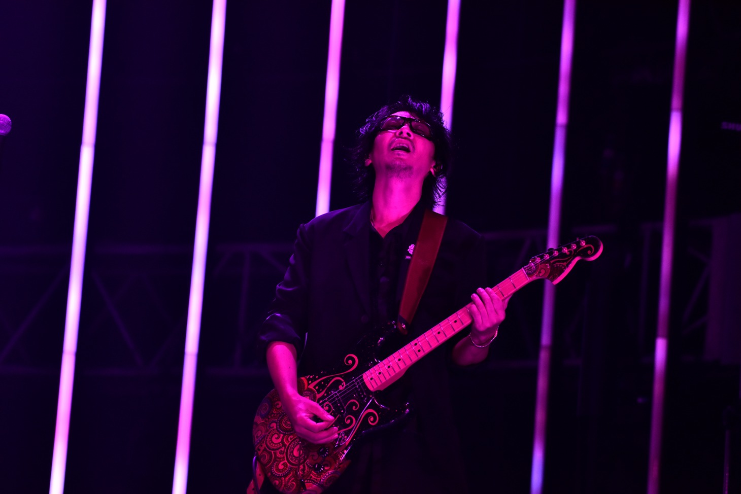 「30th L'Anniversary Starting Live "L'APPY BIRTHDAY!"」5月30日公演のken（G）。