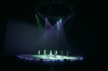 Maison book girl「Solitude HOTEL」より、「townscape」披露中の様子。（撮影：稲垣謙一）