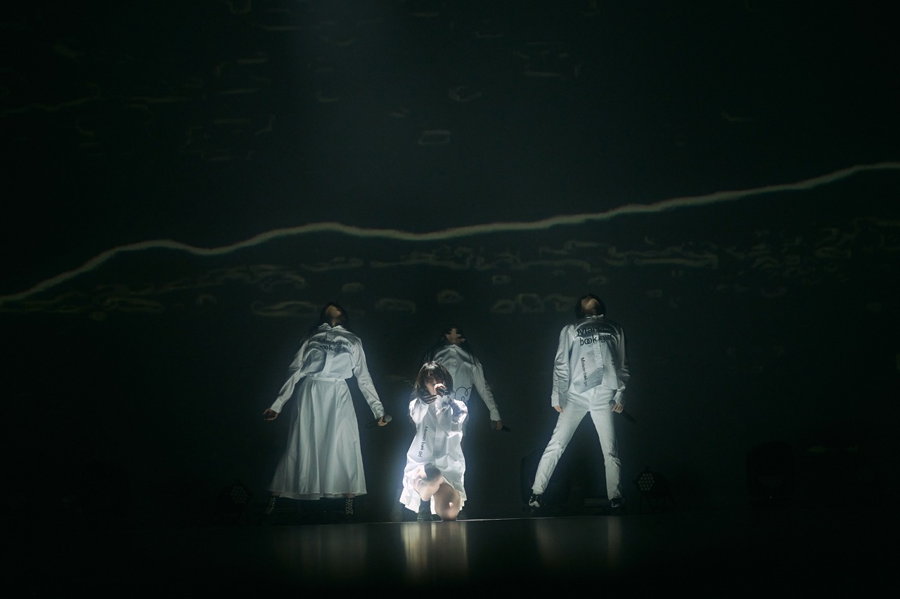 Maison book girl「Solitude HOTEL」の様子。（撮影：稲垣謙一）