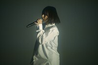 矢川葵（撮影：稲垣謙一）