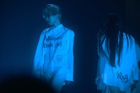 コショージメグミ（写真左）（撮影：稲垣謙一）