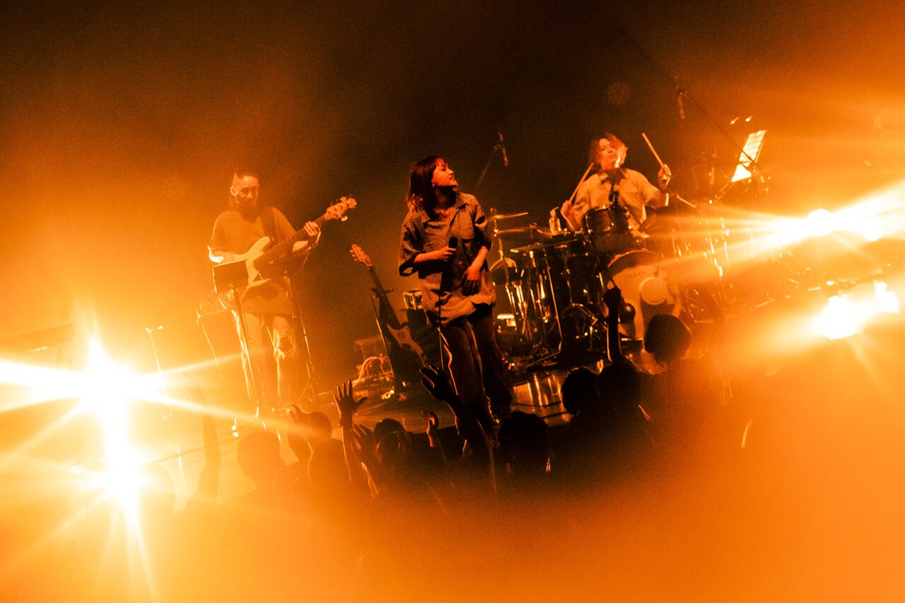 「iri Spring Tour 2021」東京・USEN STUDIO COAST公演の様子。（撮影：田中聖太郎）