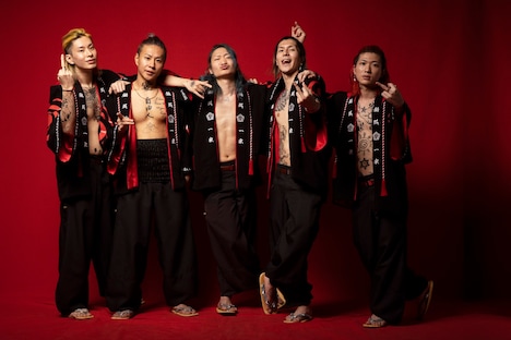 新団体「Repezen Foxx」を立ち上げたCandy Foxxメンバー。