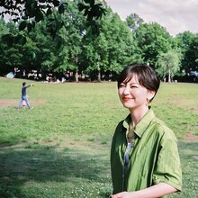 鈴木真海子（chelmico）