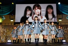 「≠ME 1stコンサート ～初めまして、≠MEです。～」の様子。(c)YOANI/KING RECORDS