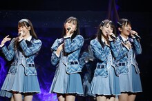 「≠ME 1stコンサート ～初めまして、≠MEです。～」の様子。(c)YOANI/KING RECORDS