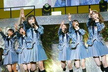 「≠ME 1stコンサート ～初めまして、≠MEです。～」の様子。(c)YOANI/KING RECORDS