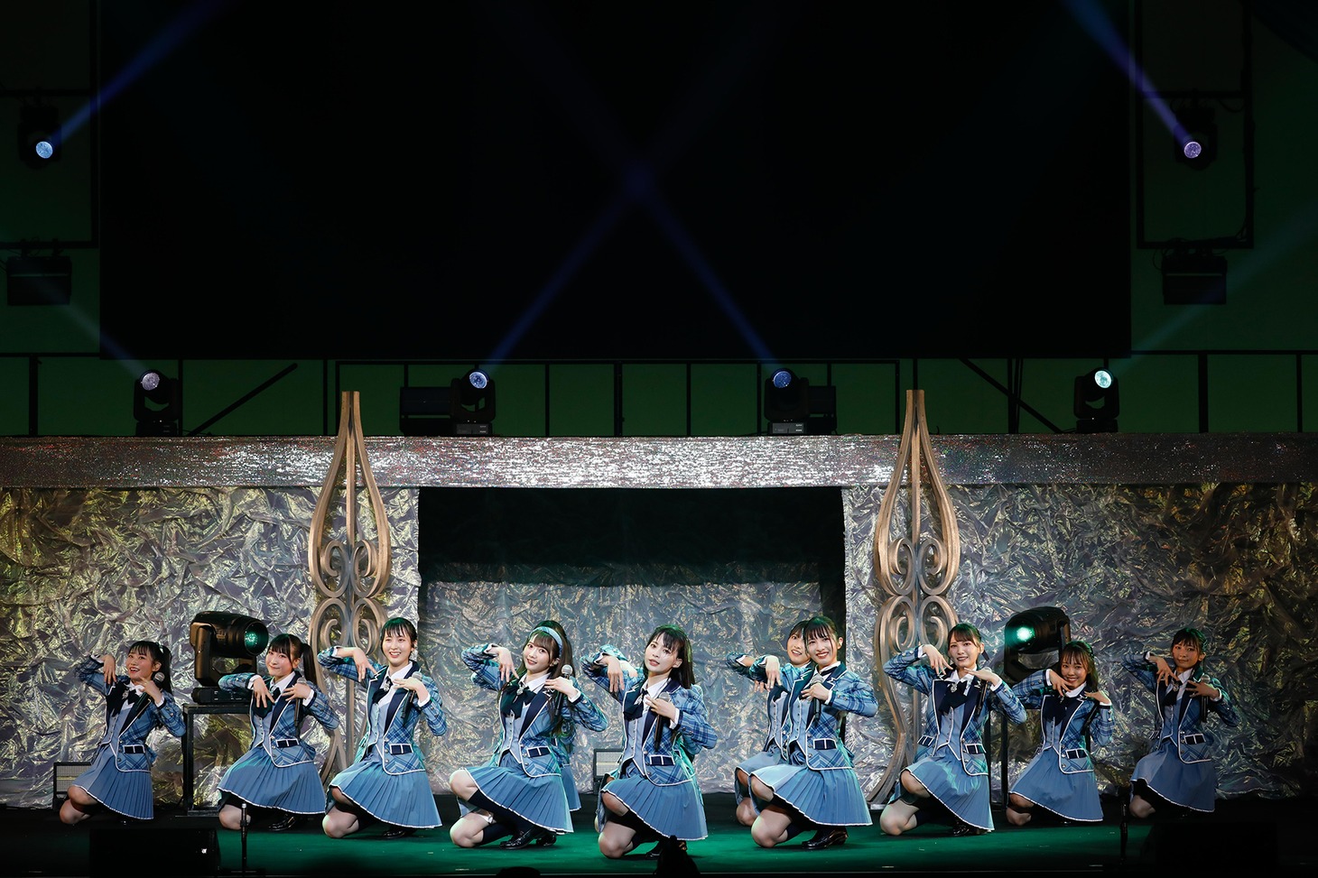 「≠ME 1stコンサート ～初めまして、≠MEです。～」の様子。(c)YOANI/KING RECORDS