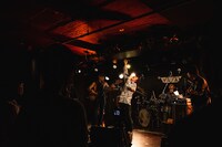 フラワーカンパニーズ（撮影：鈴木洋平）