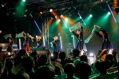 「Devil ANTHEM. SPRING TOUR 2021 Our Time Is Coming FINAL」の様子。（写真提供：エイジアプロモーション）