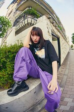 「Ado × 9090 SILENCE or DEATH Tee」着用イメージ