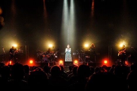 「中島愛 Birthday Eve Special Live ～green diary～」の様子。（撮影：KOBA［Sketch］）