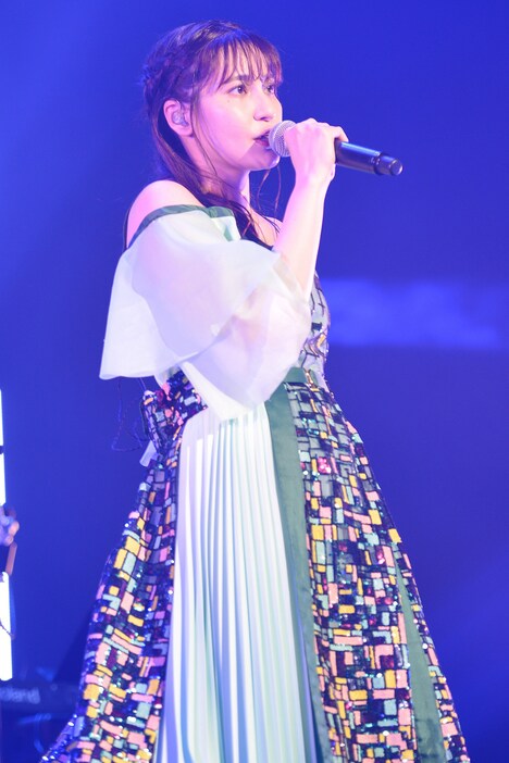 中島愛（撮影：KOBA［Sketch］）