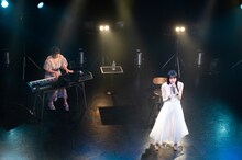 清水理子「あなたへ～This song for you～」の様子。