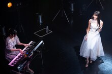 清水理子「あなたへ～This song for you～」の様子。