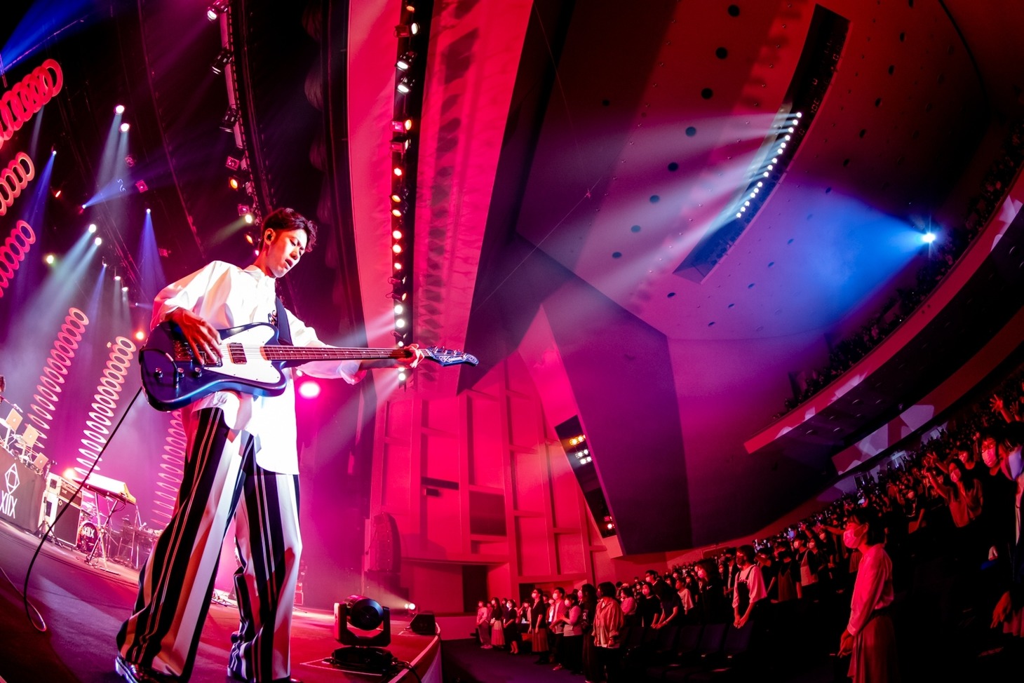 須藤優（B）（Photo by Viola Kam［V'z Twinkle］）