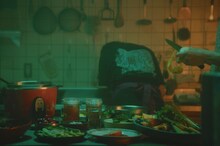 VIDEOTAPEMUSIC「Funny Meal」MVより。