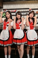 エビ中新メンバーの風見和香、小久保柚乃、桜木心菜（左から）。