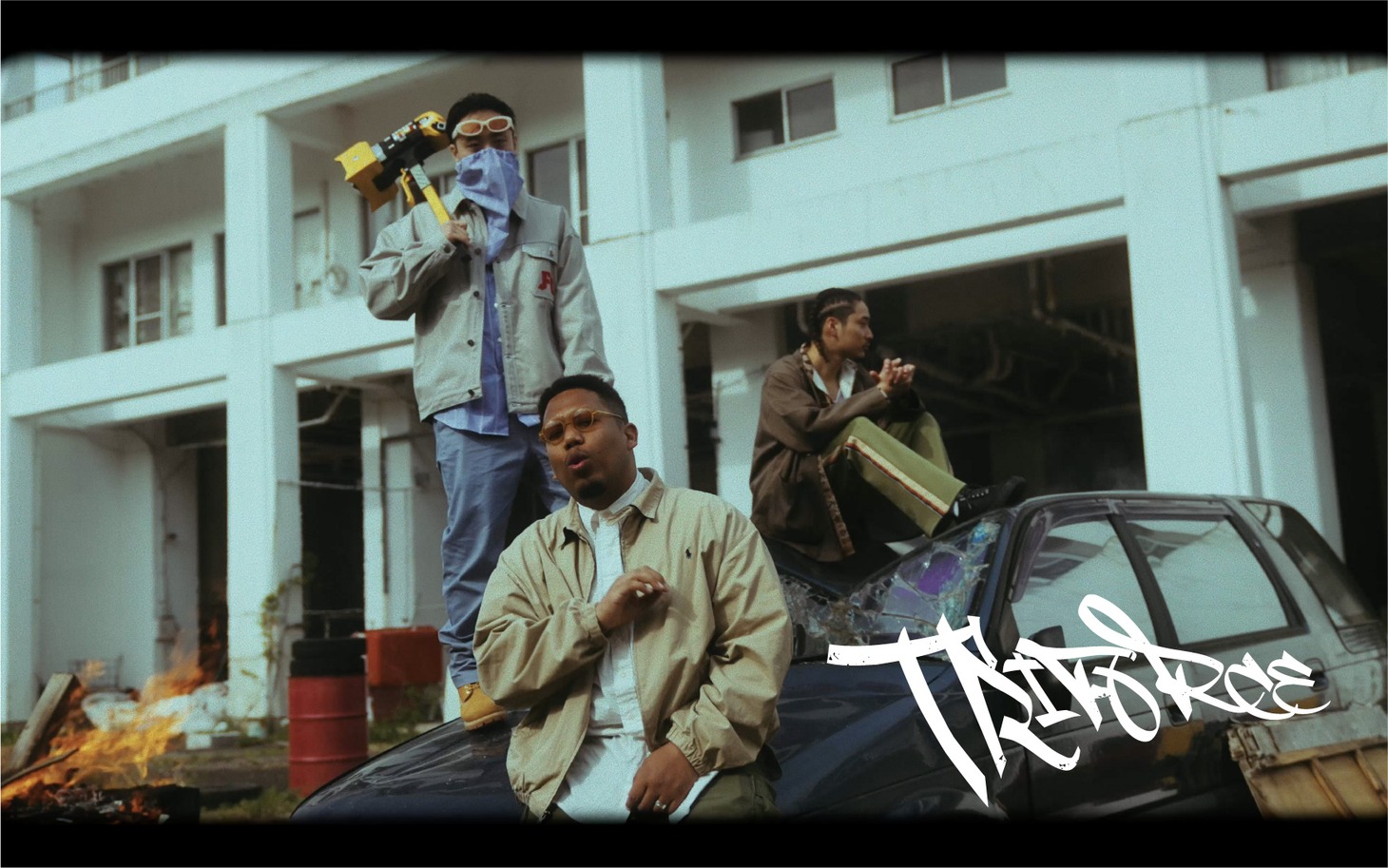 VaVa「Triforce feat. Yo-Sea, OMSB」ミュージックビデオより。