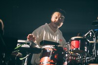 松井泉（Per）（Photo by Ray Otabe）