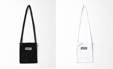 Stray Kids×WEGOミニキャンバスサコッシュ（1650円）