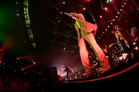 VaundyとJQ。（撮影：岸田哲平 / Victor Nomoto）