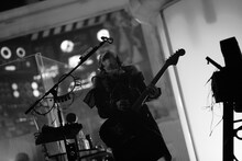 「ずっと真夜中でいいのに。CLEANING LABO『温れ落ち度』」の様子。（撮影：鳥居洋介）