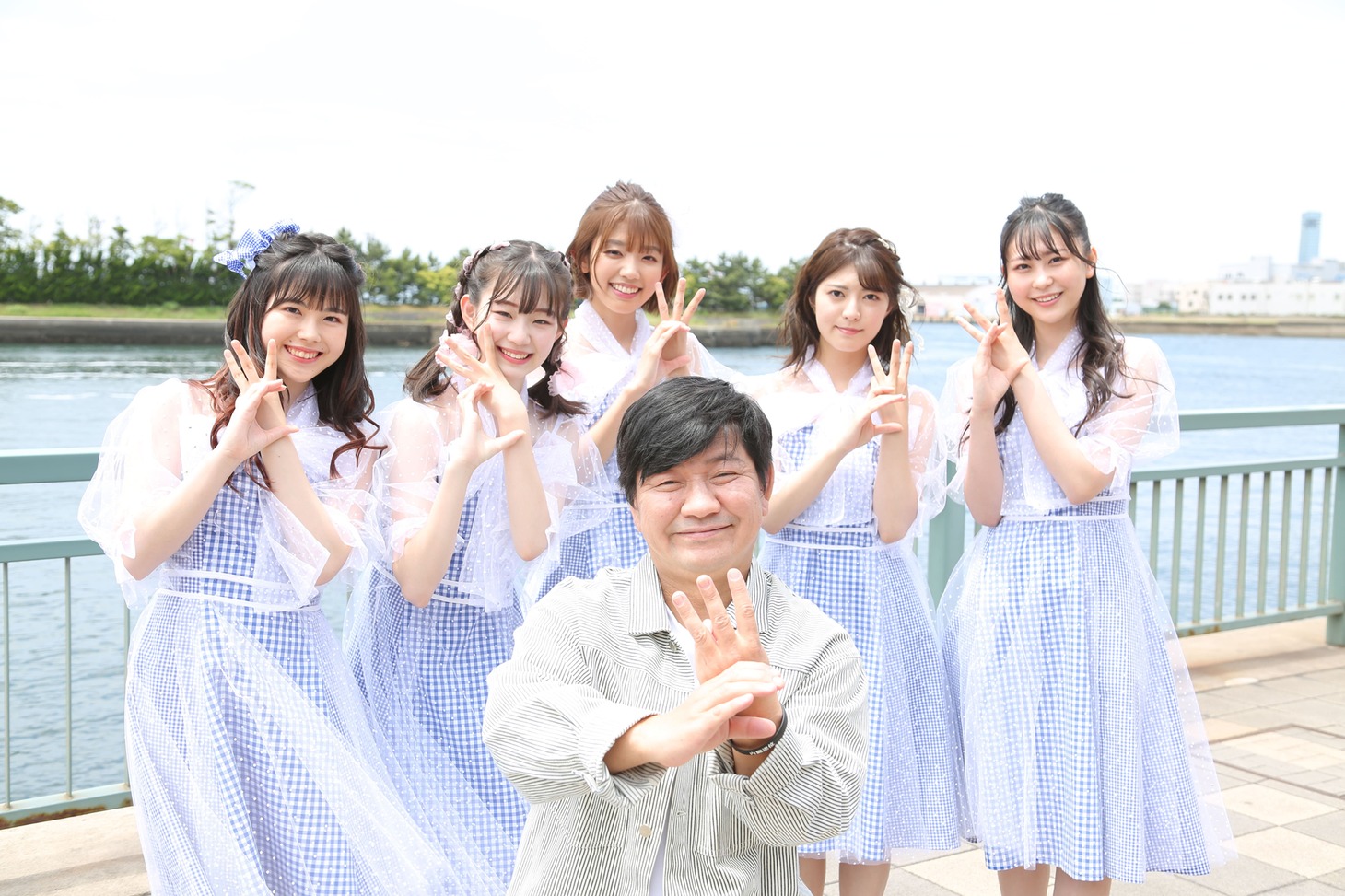 CROWN POPとチャンス大城。