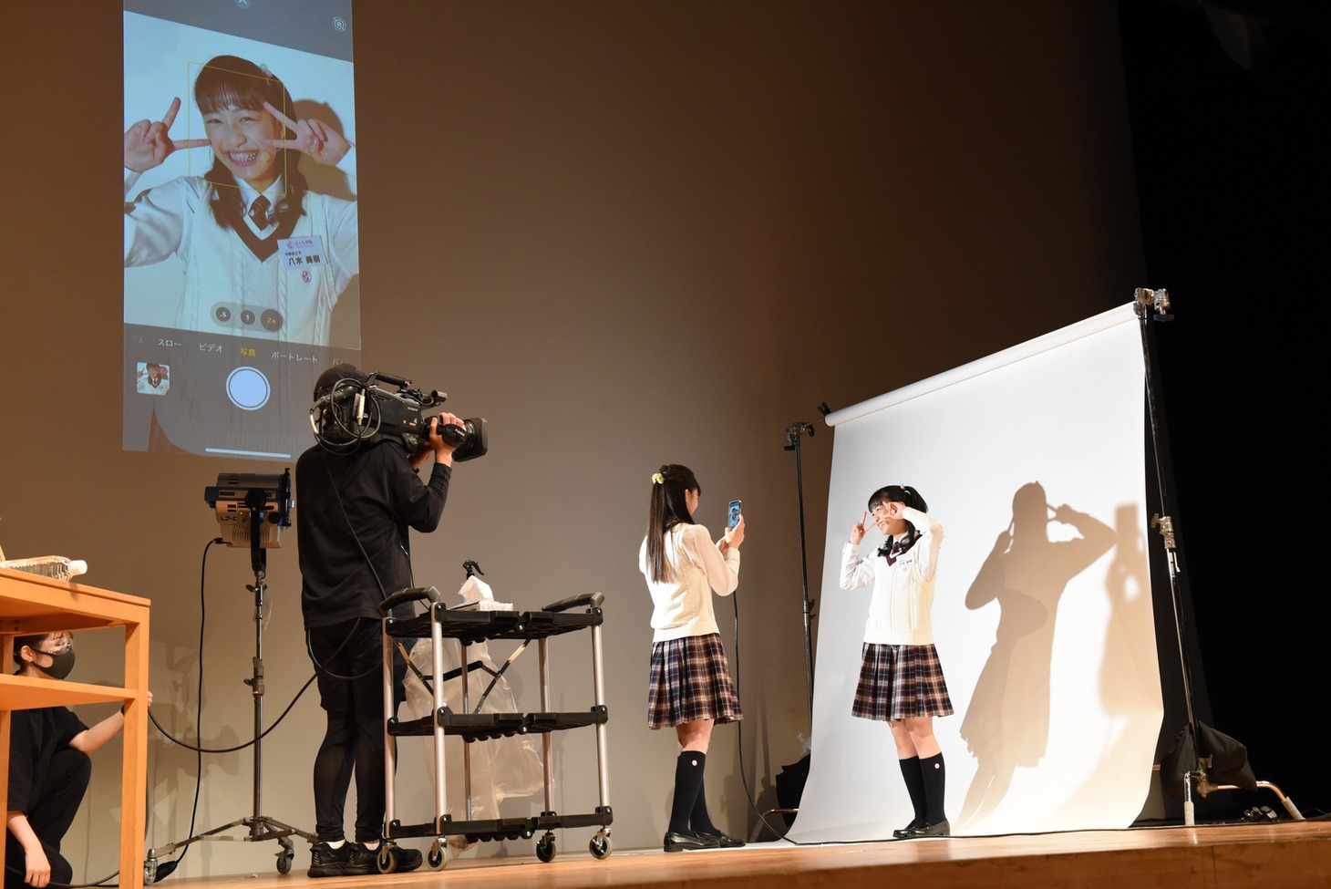 「写真の授業」1時限目の様子。