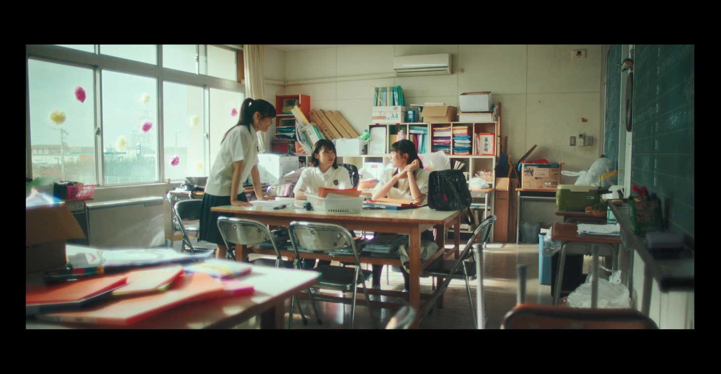 NGT48「Awesome」ミュージックビデオより。 (c)Flora
