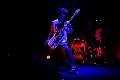 岡峰光舟（B）（Photo by Rui Hashimoto[SOUND SHOOTER]）