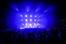 THE BACK HORN「『KYO-MEIストリングスツアー』feat.リヴスコール」東京・Zepp Haneda（TOKYO） 公演の様子。（Photo by Rui Hashimoto[SOUND SHOOTER]）