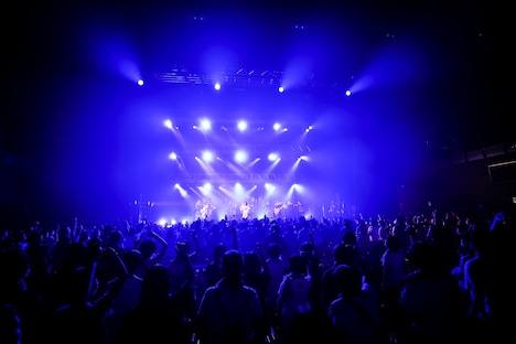 THE BACK HORN「『KYO-MEIストリングスツアー』feat.リヴスコール」東京・Zepp Haneda（TOKYO） 公演の様子。（Photo by Rui Hashimoto[SOUND SHOOTER]）