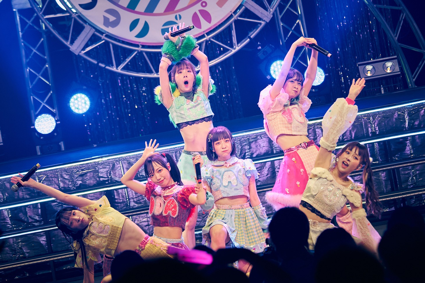 「クマリデパート 7thワンマンライブ in LINE CUBE SHIBUYA『あのクマとあの場所あで』」の様子。（Photo by Jumpei Yamada）