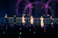 「クマリデパート 7thワンマンライブ in LINE CUBE SHIBUYA『あのクマとあの場所あで』」の様子。（Photo by Jumpei Yamada）