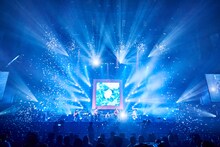 マカロニえんぴつ「マカロックツアーvol.11 ～いま会いに行くをする篇～」の様子。（撮影：酒井ダイスケ）