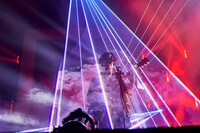 はっとり（Vo, G）（撮影：酒井ダイスケ）