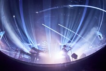 マカロニえんぴつ「マカロックツアーvol.11 ～いま会いに行くをする篇～」の様子。（撮影：酒井ダイスケ）