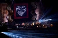 マカロニえんぴつ「マカロックツアーvol.11 ～いま会いに行くをする篇～」の様子。（撮影：酒井ダイスケ）