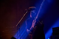 高野賢也（B, Cho）（撮影：酒井ダイスケ）