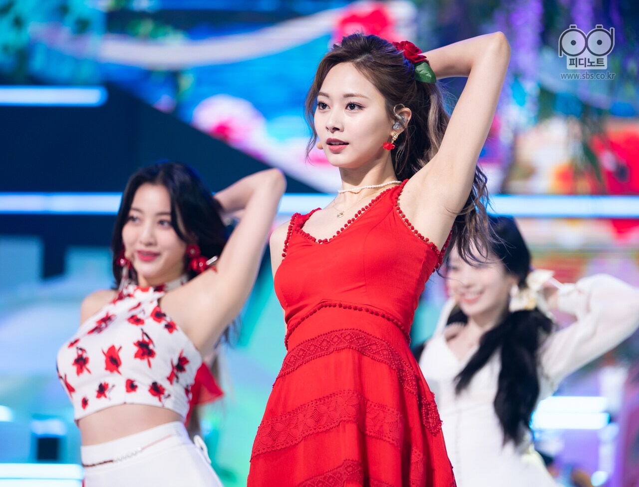 匿名配送】TWICE 7/13人気歌謡 事前収録 ツウィ THIS IS FOR インガ