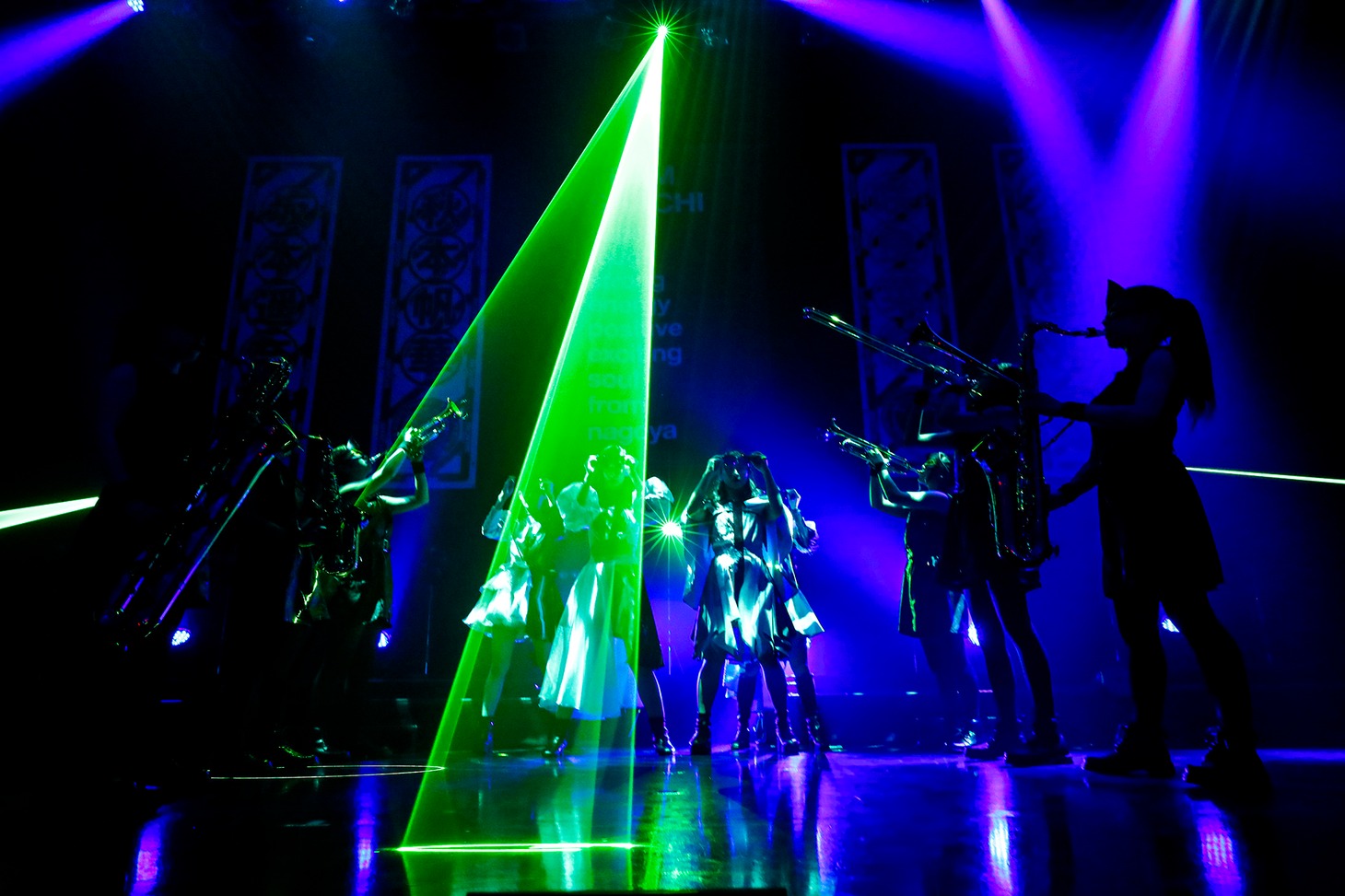 TEAM SHACHI「TEAM SHACHI TOUR 2021 ～東名阪でオトす!!～」USEN STUDIO COAST公演の様子。（撮影：笹森健一）