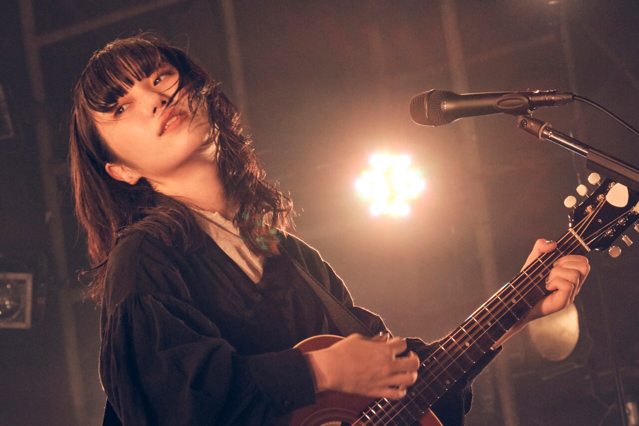 Karin.初配信ワンマンで描いた“solitude”な物語、11月に振替公演も決定