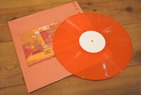 yonawo「desk」アナログ盤ジャケットと盤面。